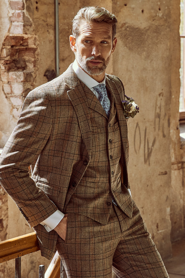 Tweed suit in 3-button Classic from Moon Tweed