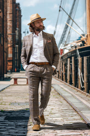 Classic tweed suit in 3-button lovat tweed