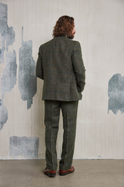 Classic tweed suit in 3-button lovat tweed