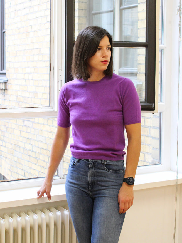 Cashmere sweaters with short sleeves and C-neck, our highlights